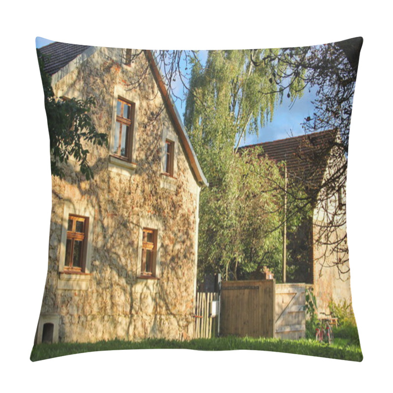 Personality  Old Farmhouse Pillow Covers