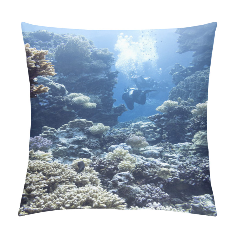 Personality  Coral Reef With Divers In Tropical Sea, Underwater Pillow Covers