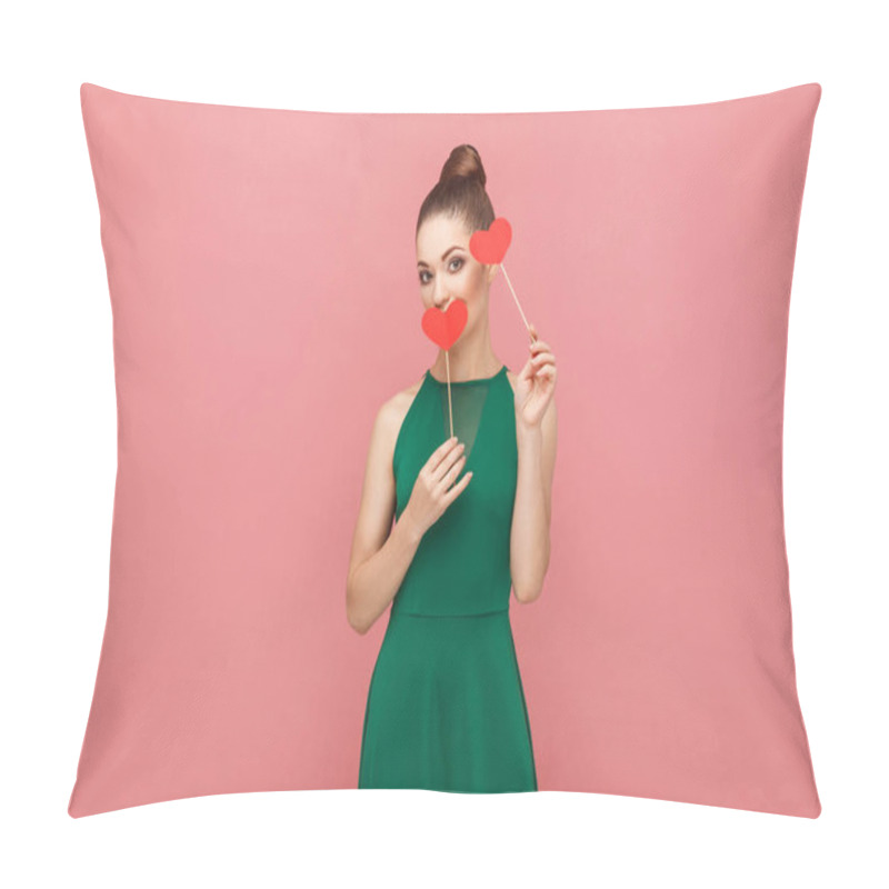 Personality  Cute Woman In Green Dress Holding Two Small Red Heart,  Expression Emotion And Feelings Concept  Pillow Covers