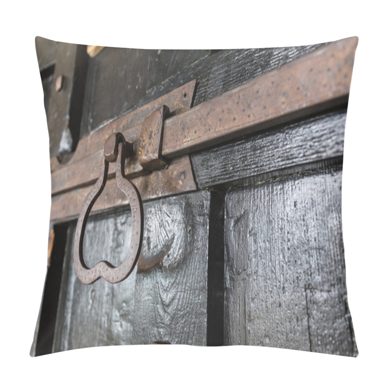 Personality  Ancient Sliding Bolt Pillow Covers