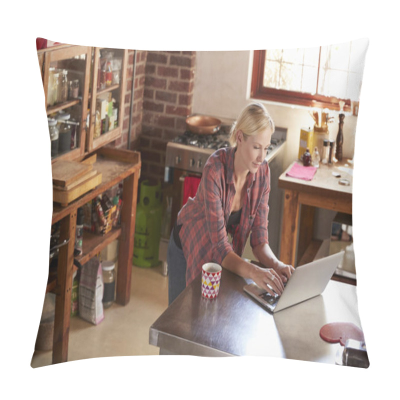 Personality  Young Woman Using Computer Pillow Covers