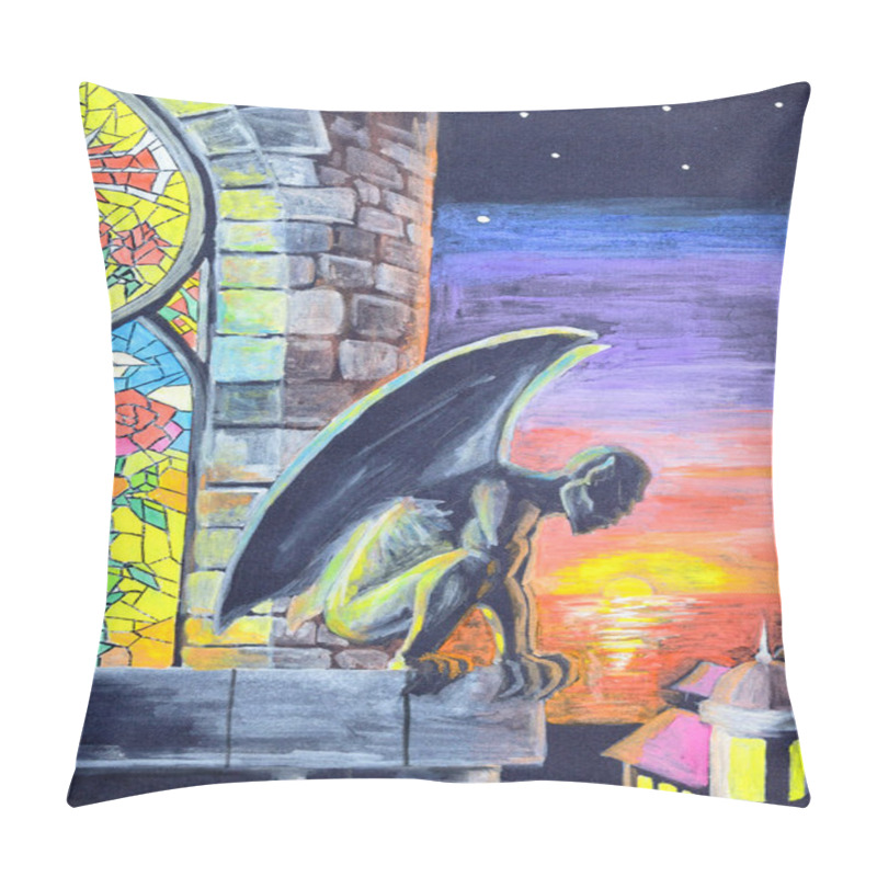 Personality  Gargoyley On A Tower Window Sill Pillow Covers