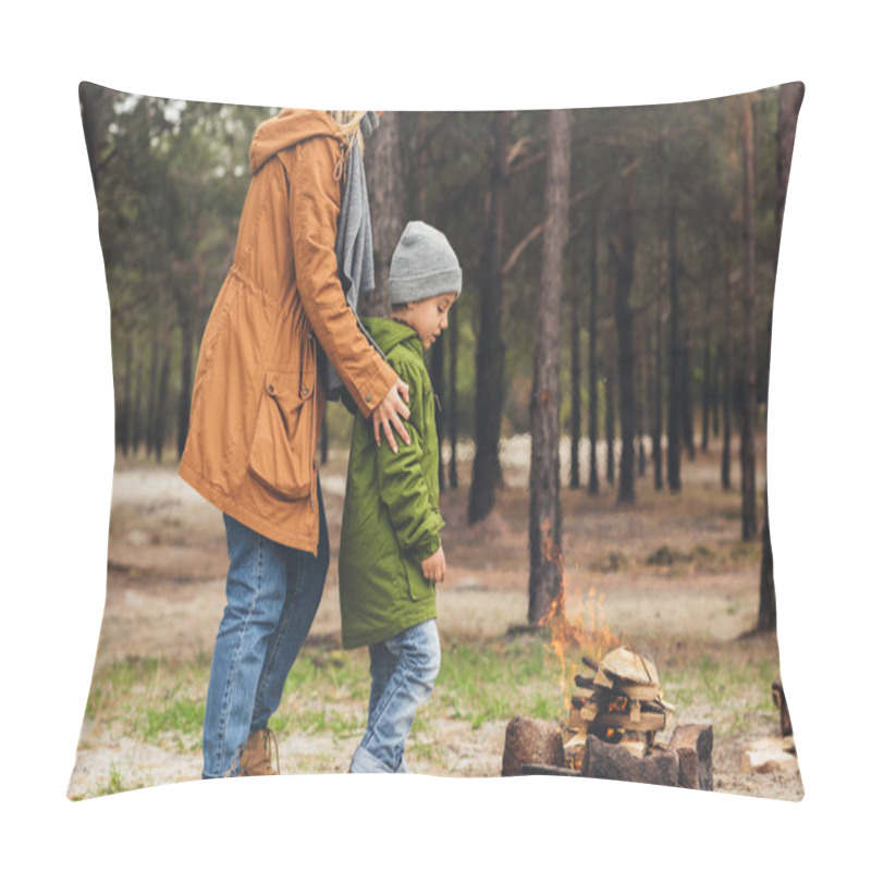 Personality  Mother And Son Looking At Campfire Pillow Covers