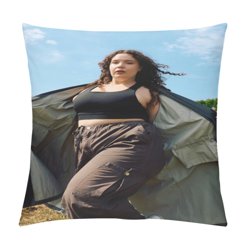 Personality  A Confident Plus Size Woman Revels In The Beauty Of A Sunlit Field, Surrounded By Nature. Pillow Covers