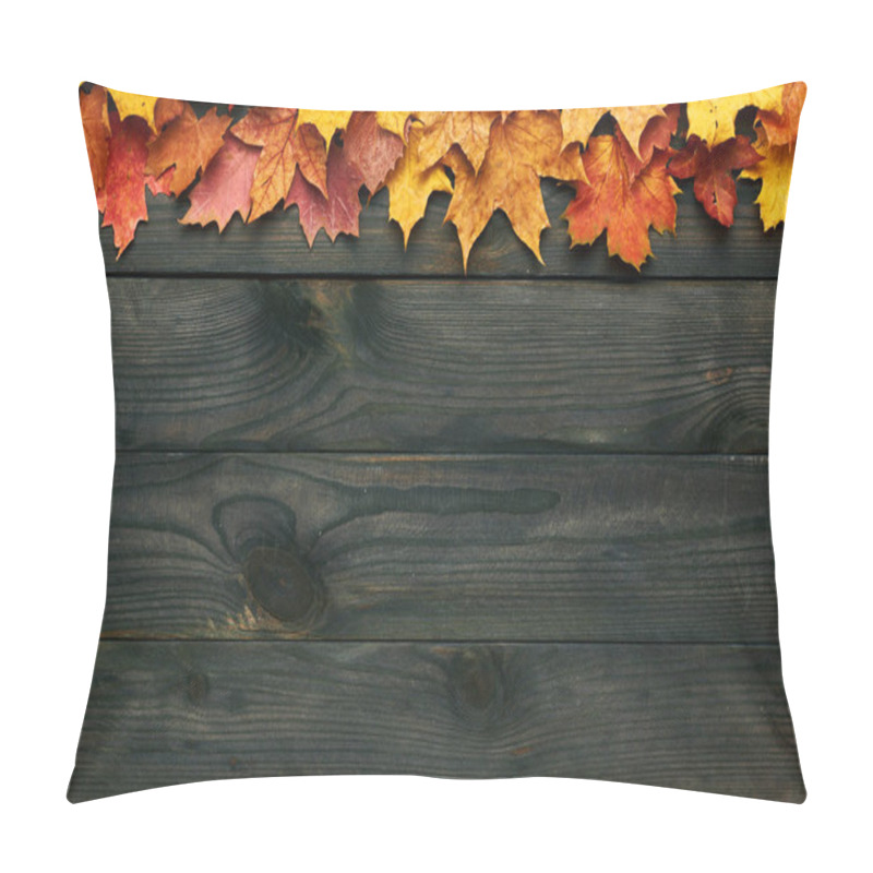 Personality  Wooden Background With Autumn Leaves  Pillow Covers