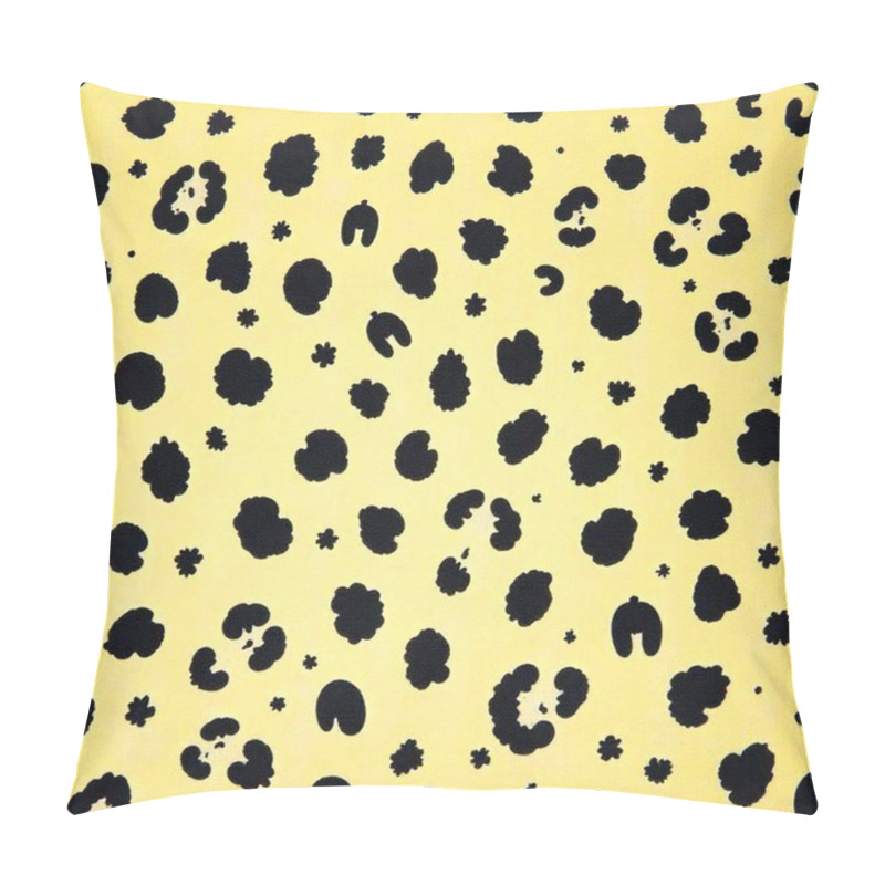 Personality  Abstract Organic Pattern Design Seamless Pattren Geometric Pattern Jaguar Pattern Pillow Covers