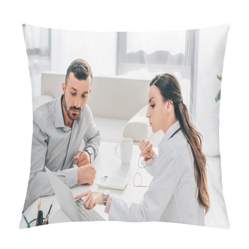 Personality  Female Doctor Showing Something On Laptop To Client In Office Pillow Covers