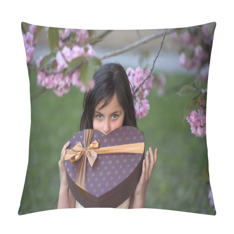 Personality  Little Girl With Gift Box Pillow Covers