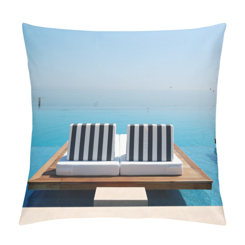 Personality  Infinity Swimming Pool By Beach At The Modern Luxury Hotel, Pier Pillow Covers