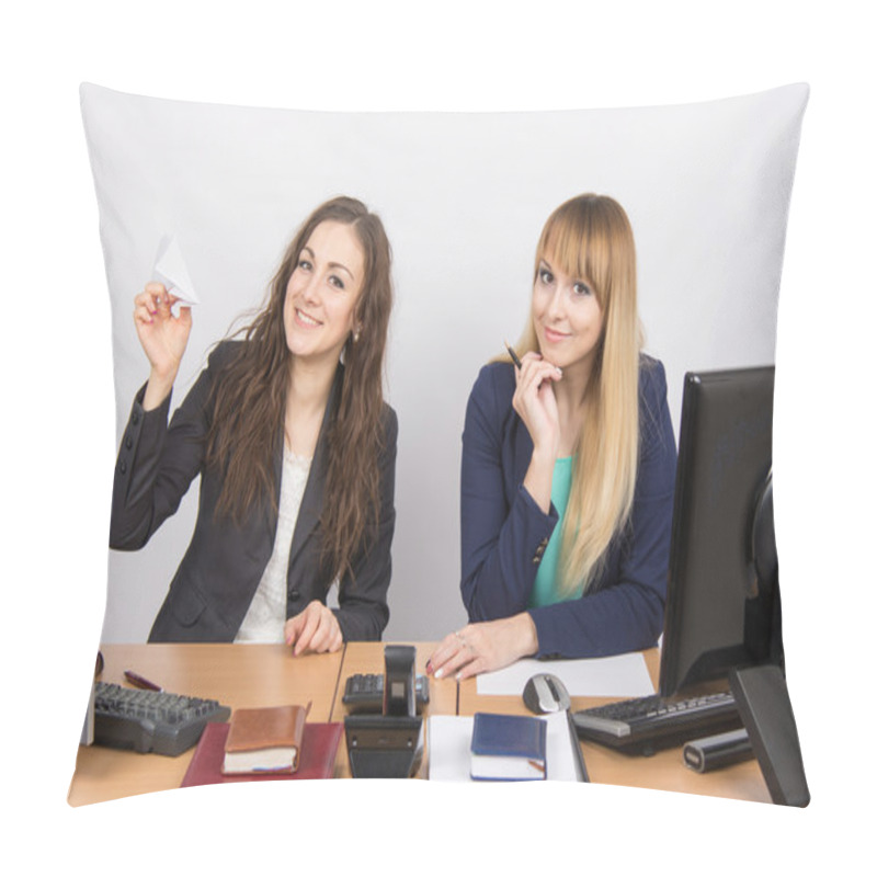 Personality  Two Young Women Working In The Office, One Made A Paper Plane, The Second Stares Into The Frame Pillow Covers