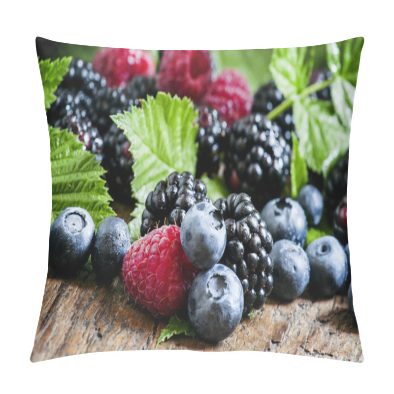 Personality  Fresh Blackberries, Blueberries And Raspberries With Green Leaves Pillow Covers