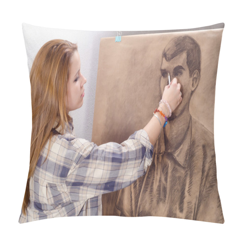 Personality  Young Female Artist Drawing Man Portrait In Her Art Studio. Pillow Covers