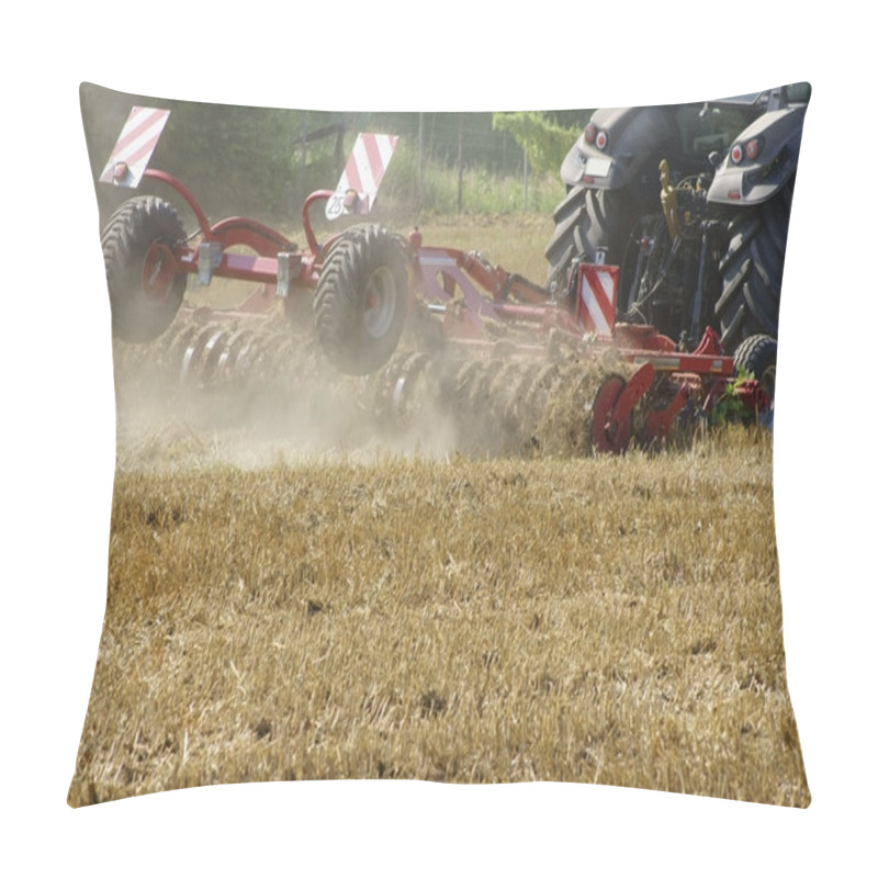 Personality  Tractor With Plow Pillow Covers