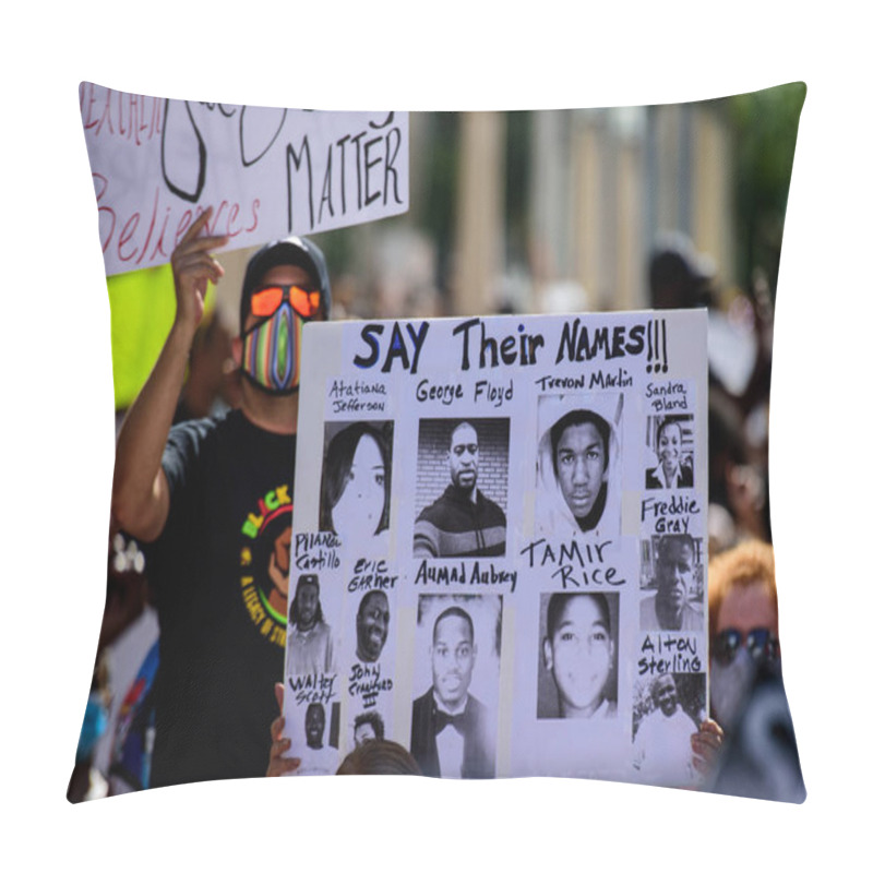 Personality  Miami Downtown, FL, USA - MAY 31, 2020: George Floyd, Tamir Rice, Atatiana Jefferson, Trayvon Martin, Ahmed Aubrey, Eric Garner, Sandra Bland, Freddie Gray, Alton Sterling Poster. US People Protest. Pillow Covers