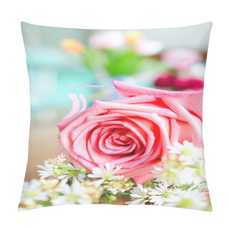 Personality  Roses Flowers And Petals Background. Pillow Covers