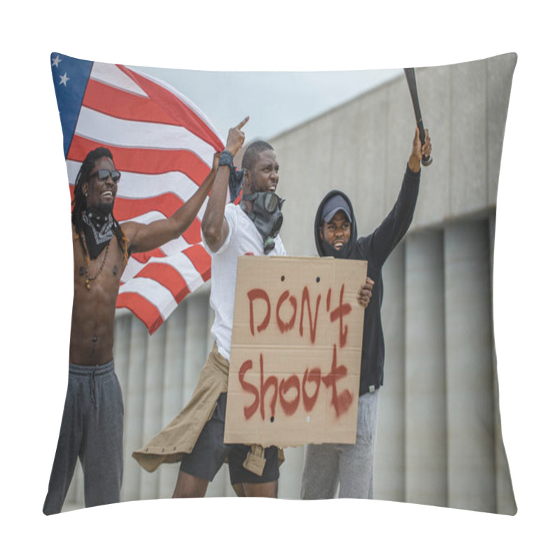 Personality  Black Lives Matter Protest In Streets Pillow Covers