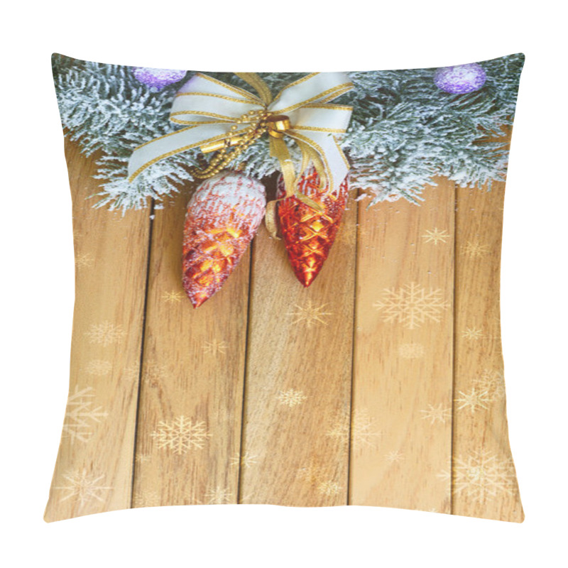 Personality  Christmas Garland On The Background Dnrevyannyh Boards. Pillow Covers