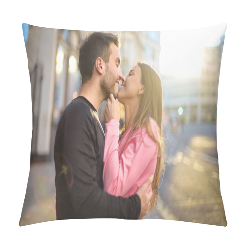 Personality  Romantic Couple Kissing Tenderly In The Street Pillow Covers