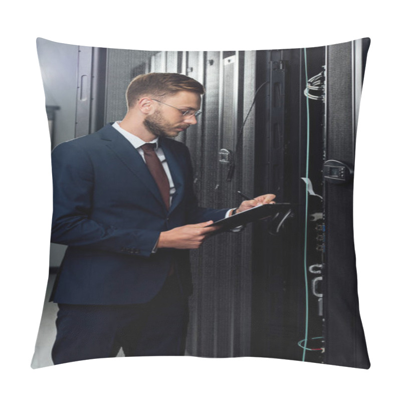 Personality  Handsome Businessman In Suit Holding Clipboard And Pen In Data Center  Pillow Covers