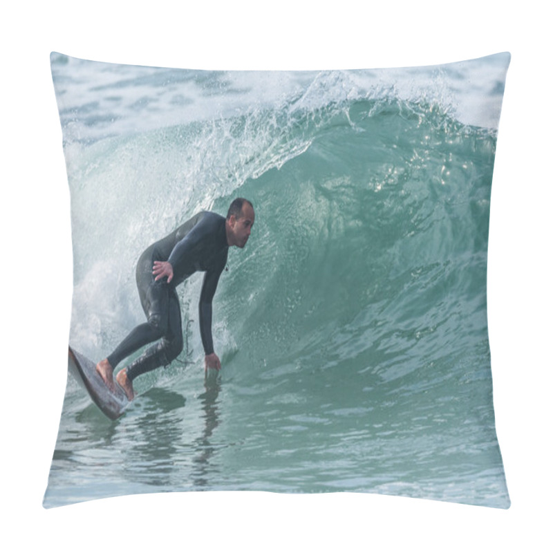 Personality  Surfing The Waves Pillow Covers