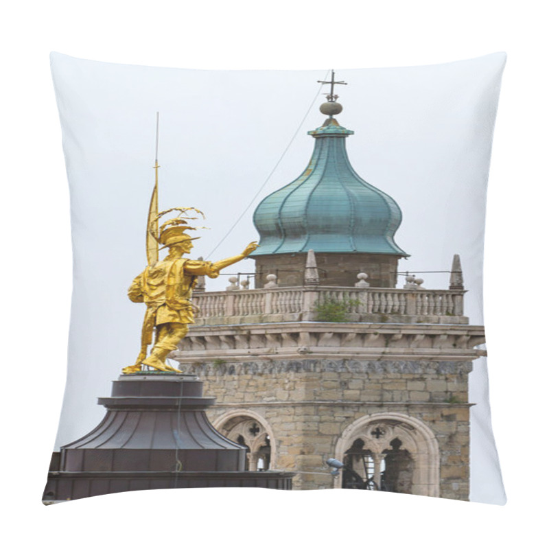 Personality  Golden Statue At The Top Of The Building In The Upper City Of Be Pillow Covers