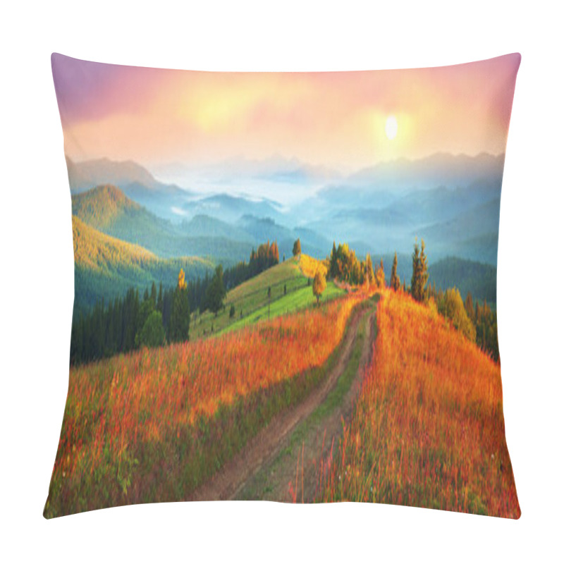 Personality  Dawn Above The Village Of Vorokhta Pillow Covers