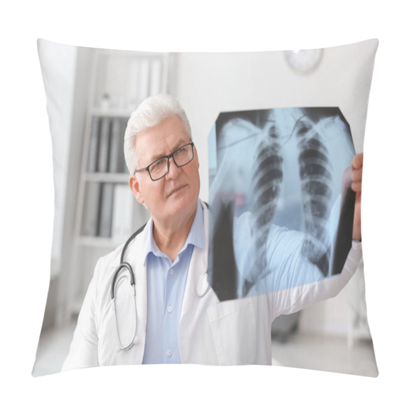 Personality  Pulmonologist With X-ray Image Of Lungs In Clinic Pillow Covers