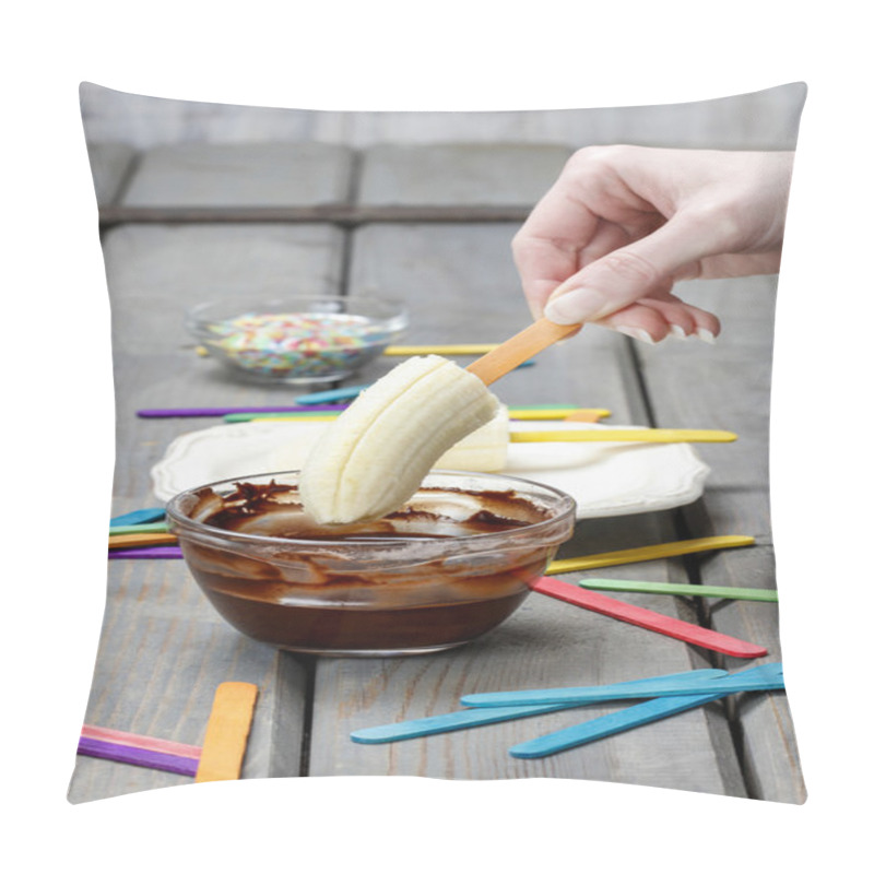 Personality  Preparing Chocolate Dipped Banas Dessert Pillow Covers