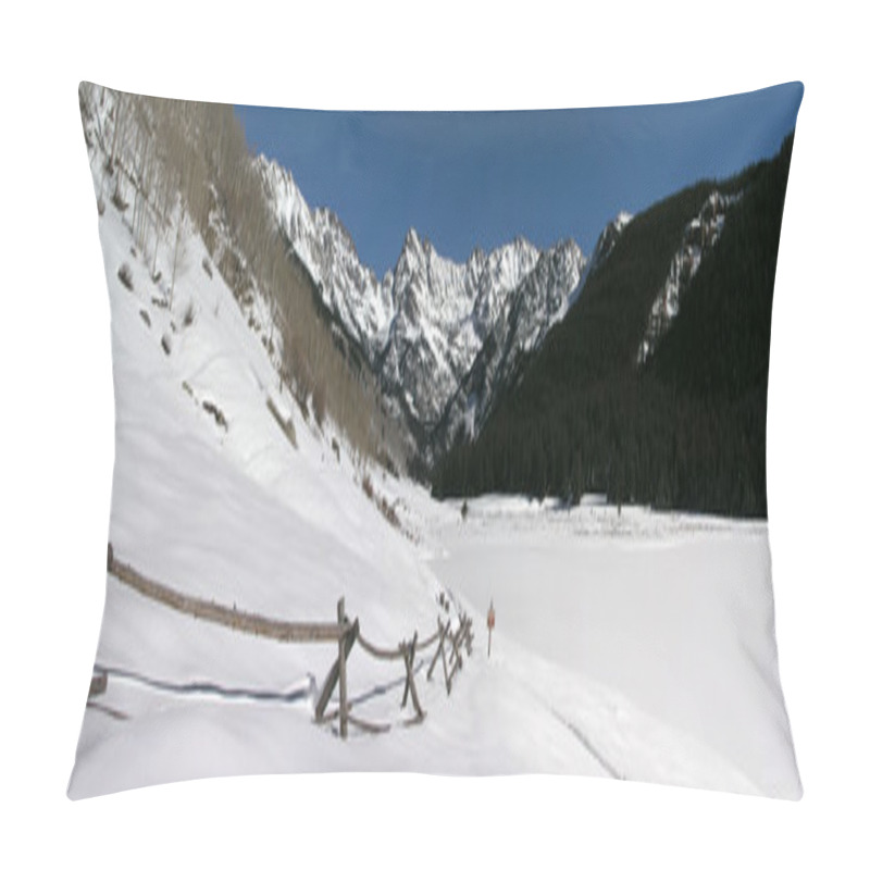 Personality  Snow Covered Mountain Peaks Pillow Covers