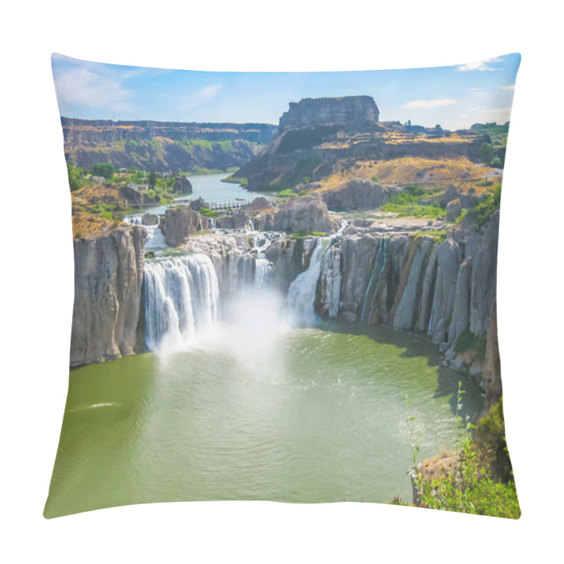 Personality  Shoshone Falls Idaho Pillow Covers