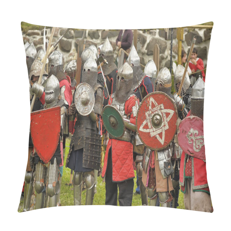 Personality  Knights In The Field Of Fight. Pillow Covers