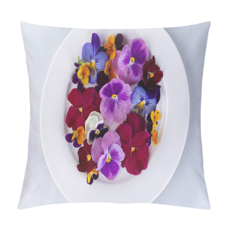 Personality  Edible Flowers On A Plate Pillow Covers