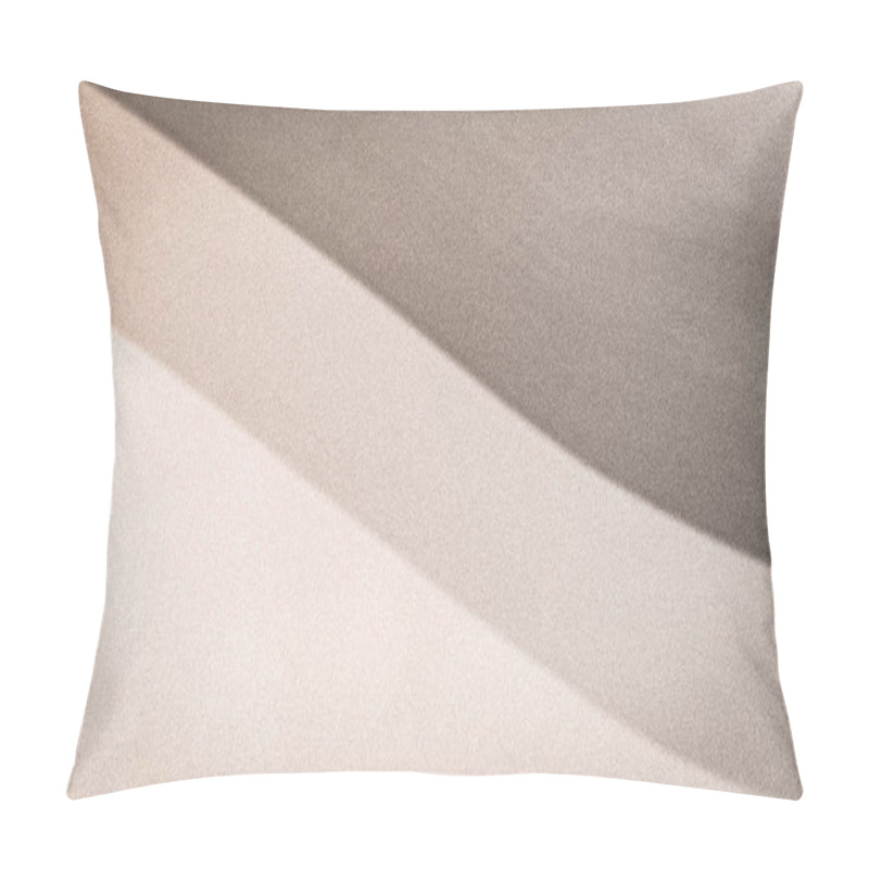 Personality  Abstract 4K Background With Gradients Of Beige, Taupe, And White Hues, Featuring A Subtle Grainy Texture And Smooth Waves, Ideal For Banners, Wallpapers, And Minimalist Designs Pillow Covers