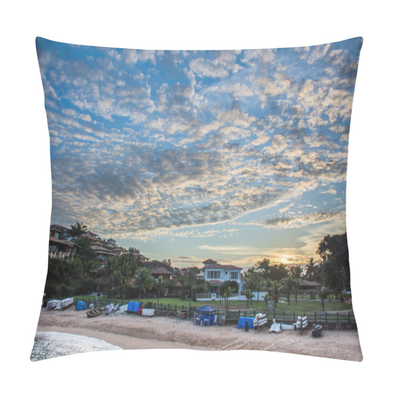 Personality  Ferradurinha Beach, Armao De Bzios Pillow Covers