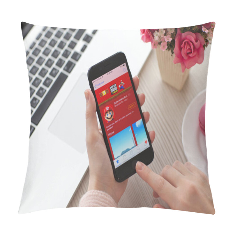 Personality  Woman Holding IPhone 7 Jet Black Game Super Mario Run Pillow Covers