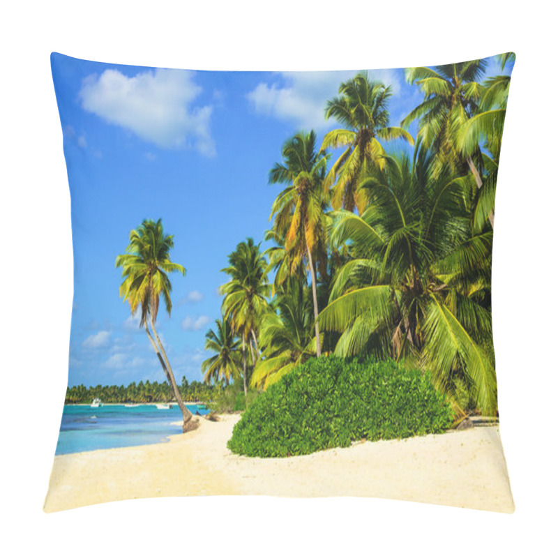 Personality  Amazing Tropical Beach With Palm Tree Pillow Covers