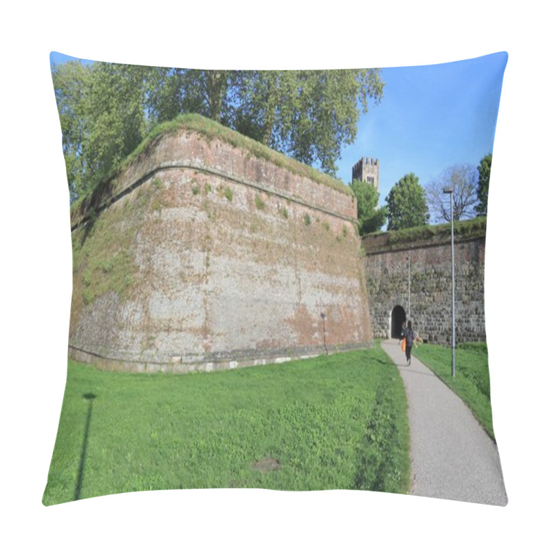 Personality  Lucca City Walls Pillow Covers