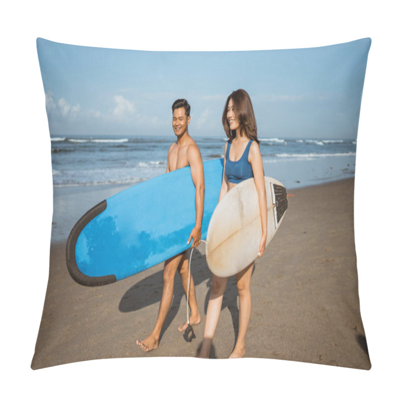 Personality  Summer Travel Vacation Happy Couple Friends Walking Along The Beach Carrying Surfboards Pillow Covers