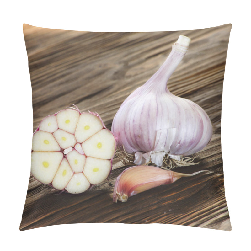 Personality  Garlic Closeup On Wooden Kitchen Table Pillow Covers