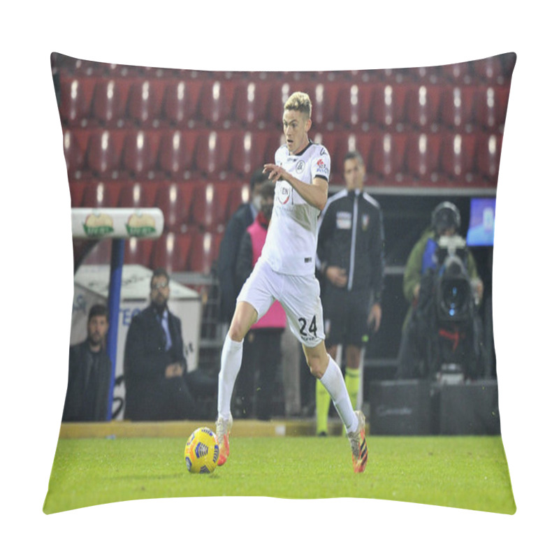 Personality  Nahuel Estevez Player Of Spezia, During The Match Of The Italian Serie A Football Championship Between Benevento Vs Spezia Final Result 0-3, Match Played At The Ciro Vigorito Stadium In Benevento. Italy, November 07, 2020.  Pillow Covers