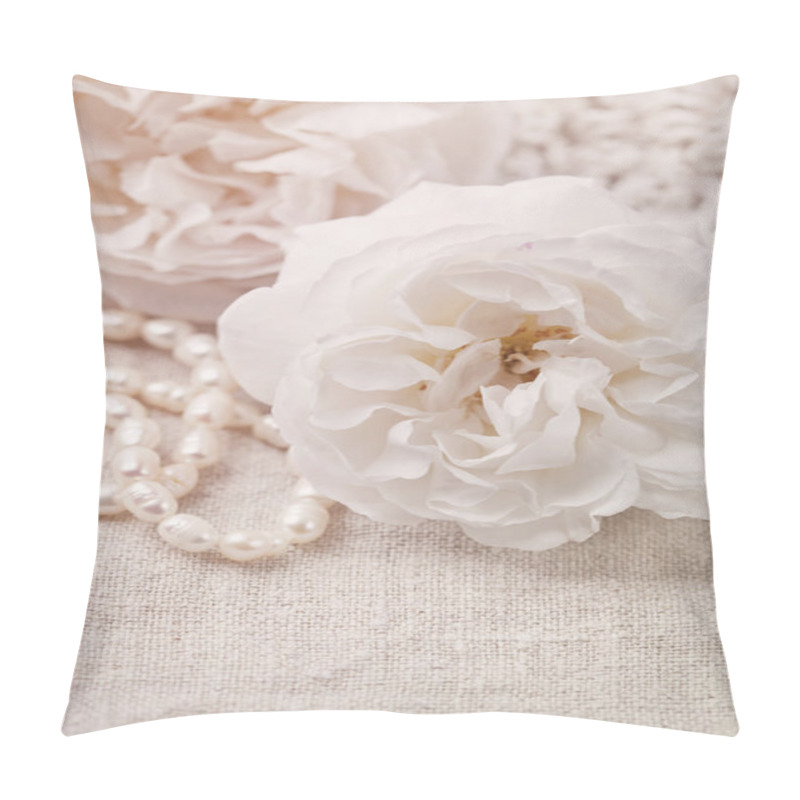 Personality  White Roses Pillow Covers