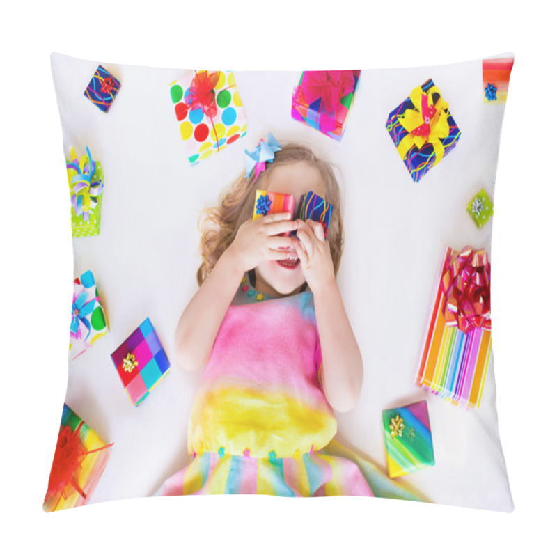 Personality  Little Girl With Birthday Presents Pillow Covers