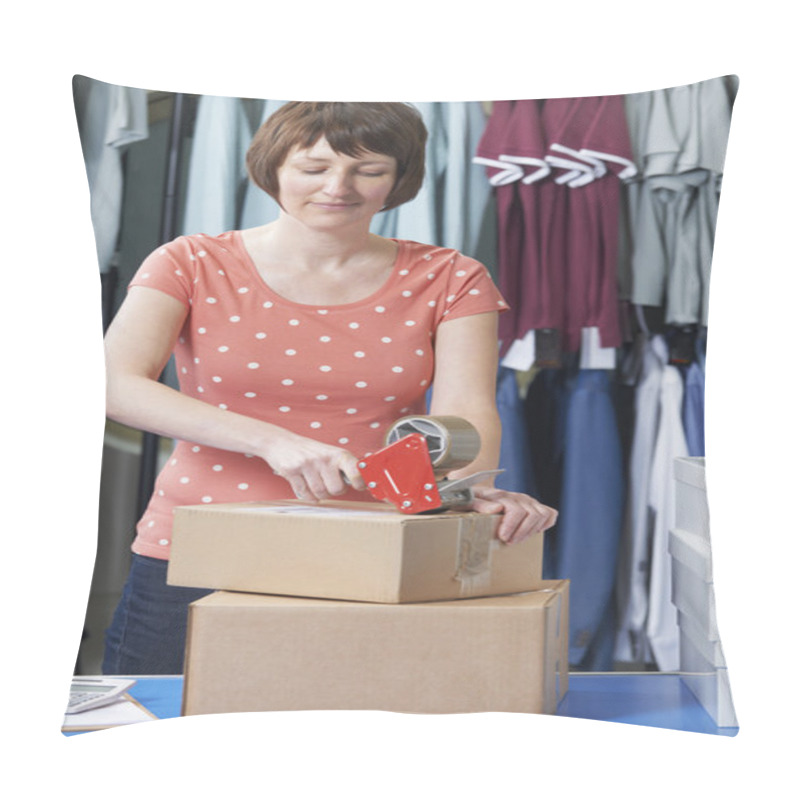 Personality  Woman Running Online Clothing Business Pillow Covers