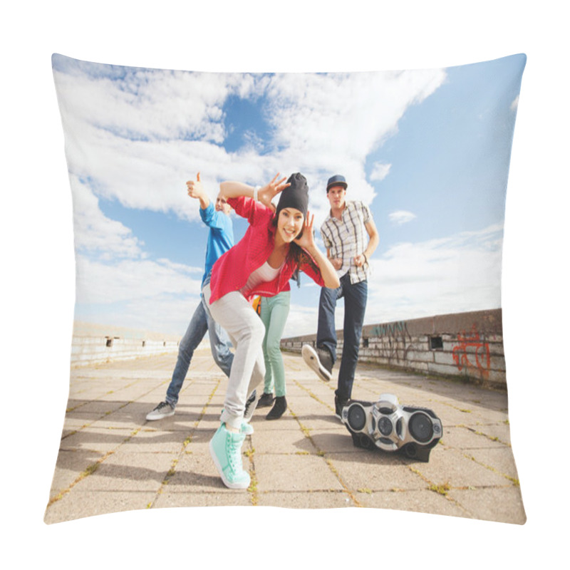 Personality  Group Of Teenagers Dancing Pillow Covers