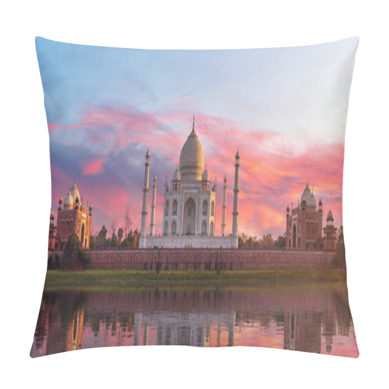 Personality  Famous Taj Mahal On Sunset, View From The River Yamuna, Agra, India. Pillow Covers