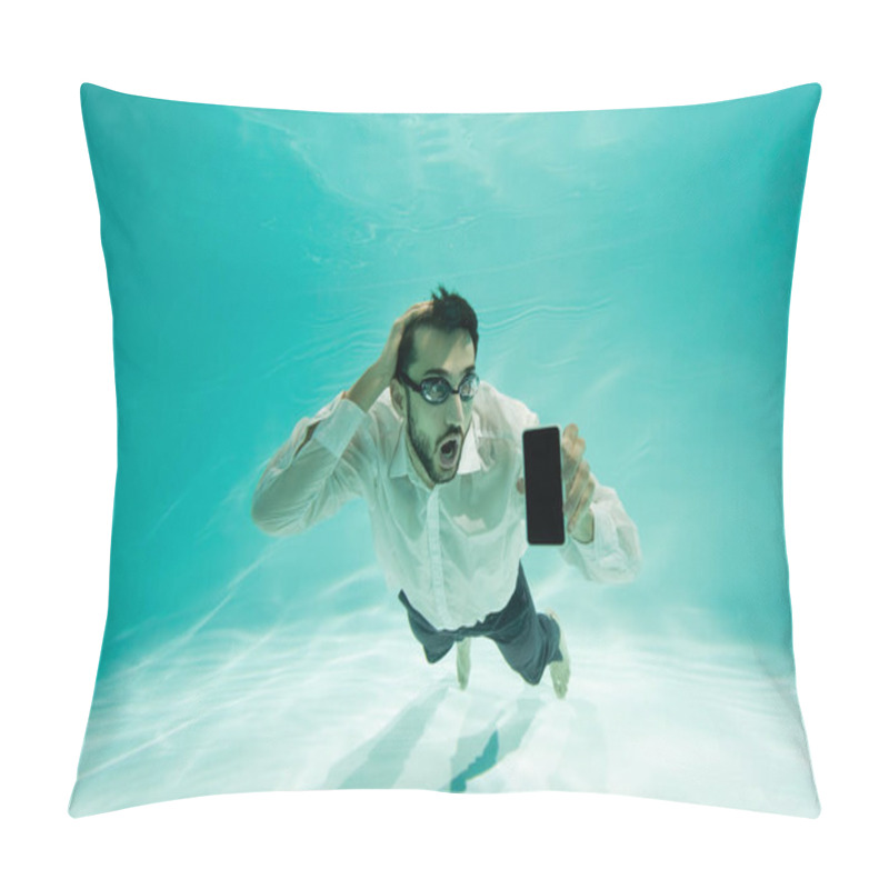 Personality  Amazed Arabian Businessman Holding Smartphone With Blank Screen Underwater  Pillow Covers