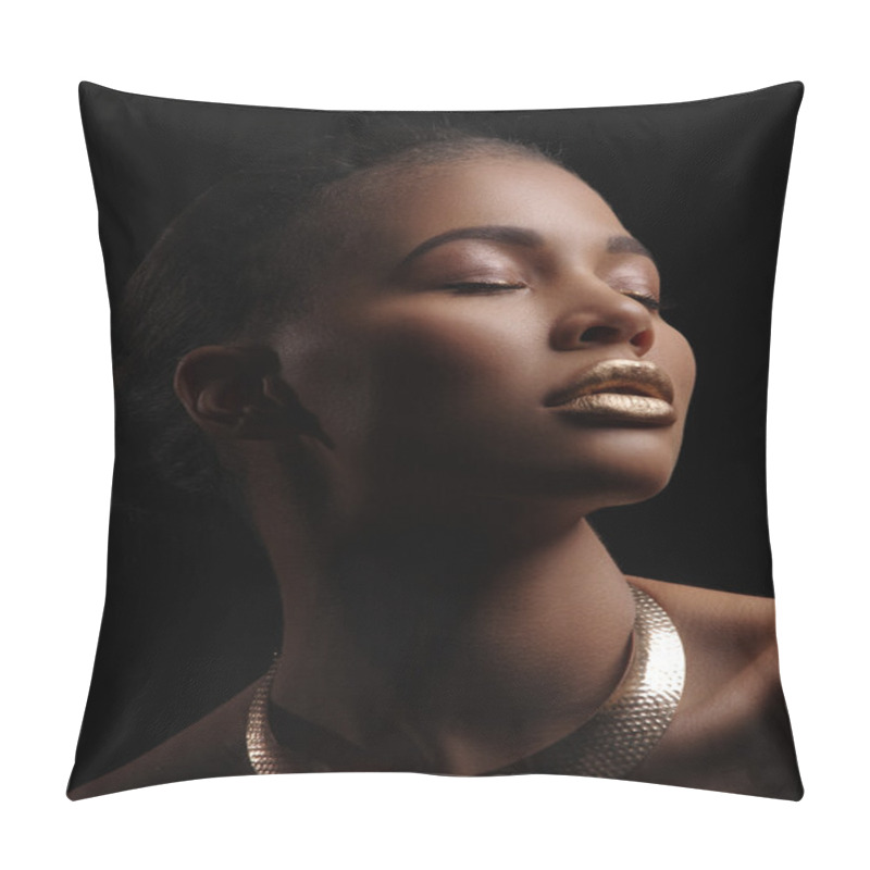 Personality  Fashion Studio Portrait Of An Extraordinary Beautiful Nude African American Woman With Perfect Smooth Glowing Mulatto Skin, Make Up, Full Golden Lips, Shaved Haircut And Gold Necklace, Profile Pillow Covers