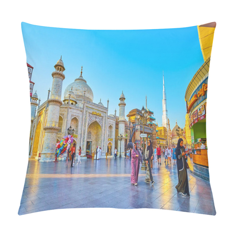 Personality  DUBAI, UAE - MARCH 5, 2020: The Trade Pavilion Of Global Village Dubai Is The Small Replica Of Taj Mahal, On March 5 In Dubai Pillow Covers