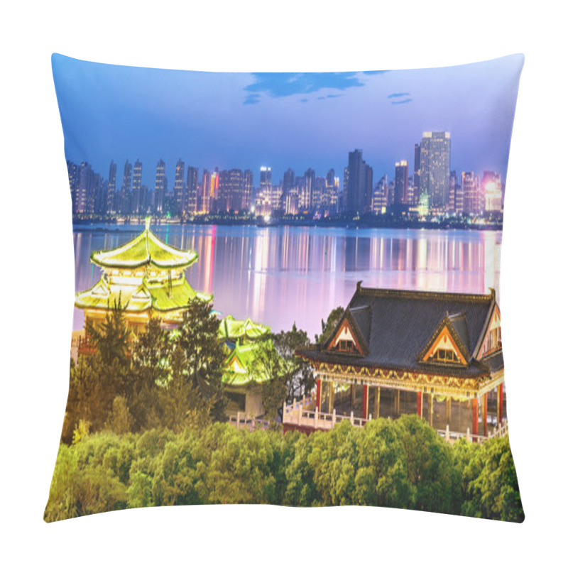 Personality  Chinese Classical Architecture Pillow Covers