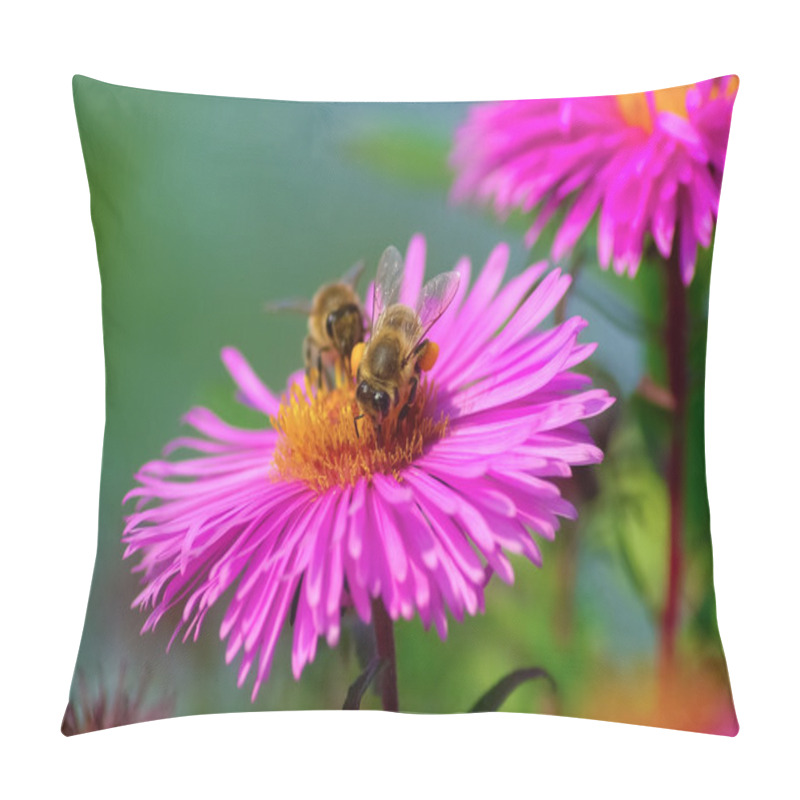 Personality  Bees And Flowers Pillow Covers